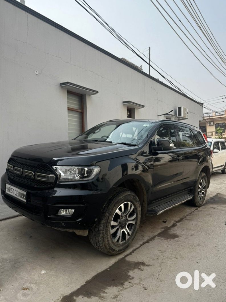 Urgent 2012 Ford Endeavour Petrol Automatic