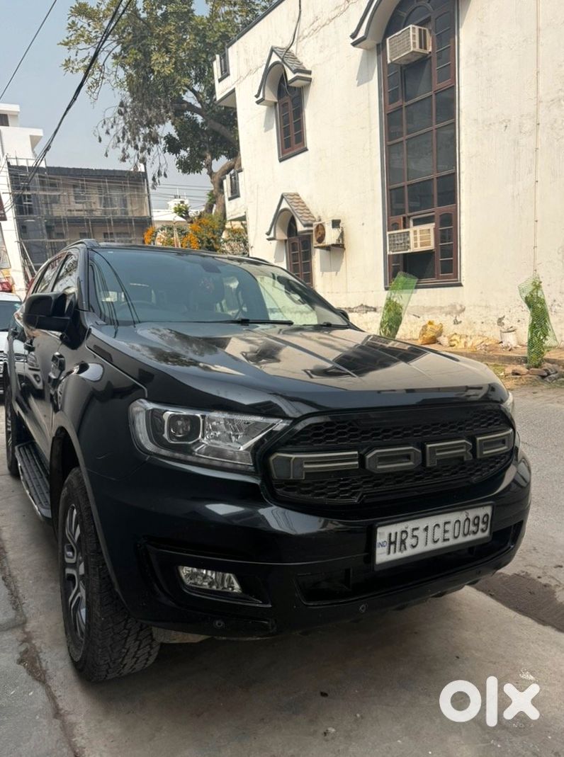 Urgent 2012 Ford Endeavour Petrol Automatic
