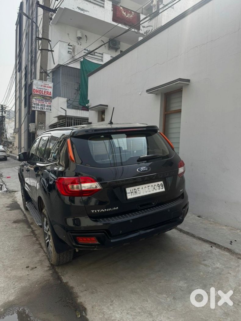 Urgent 2012 Ford Endeavour Petrol Automatic