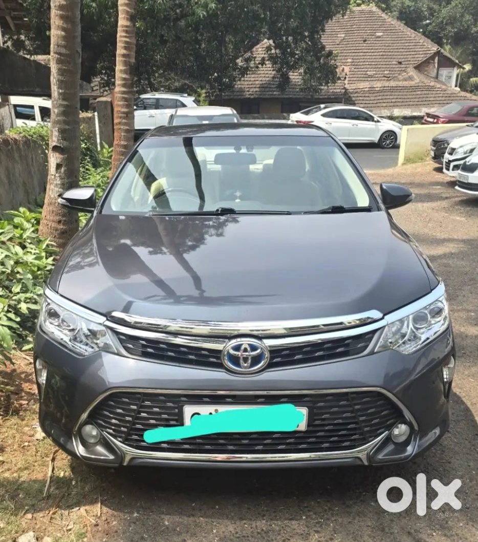 2018 Toyota Camry - Excellent Condition