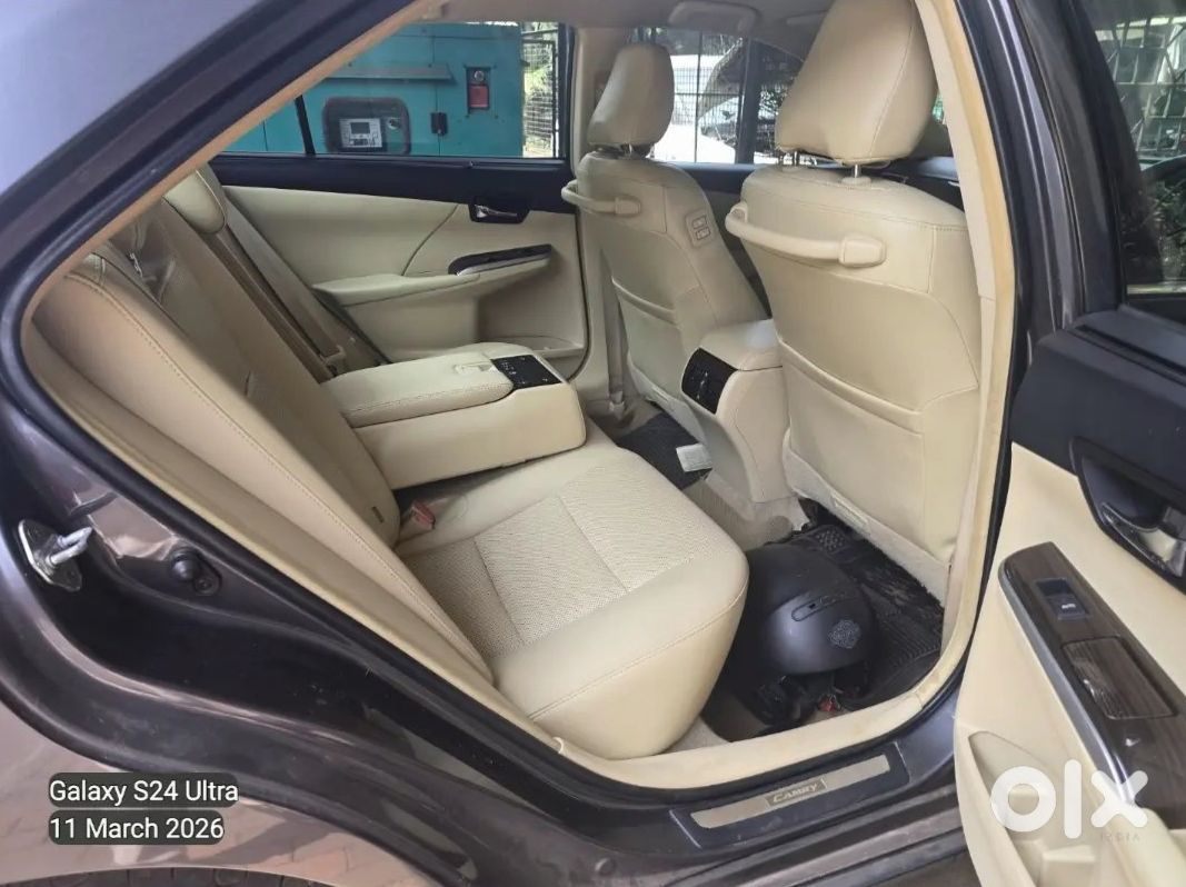 2018 Toyota Camry - Excellent Condition