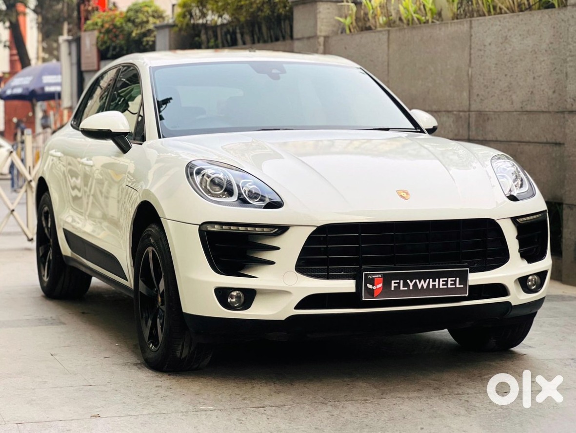 2016 Porsche Macan Diesel - Pristine Condition