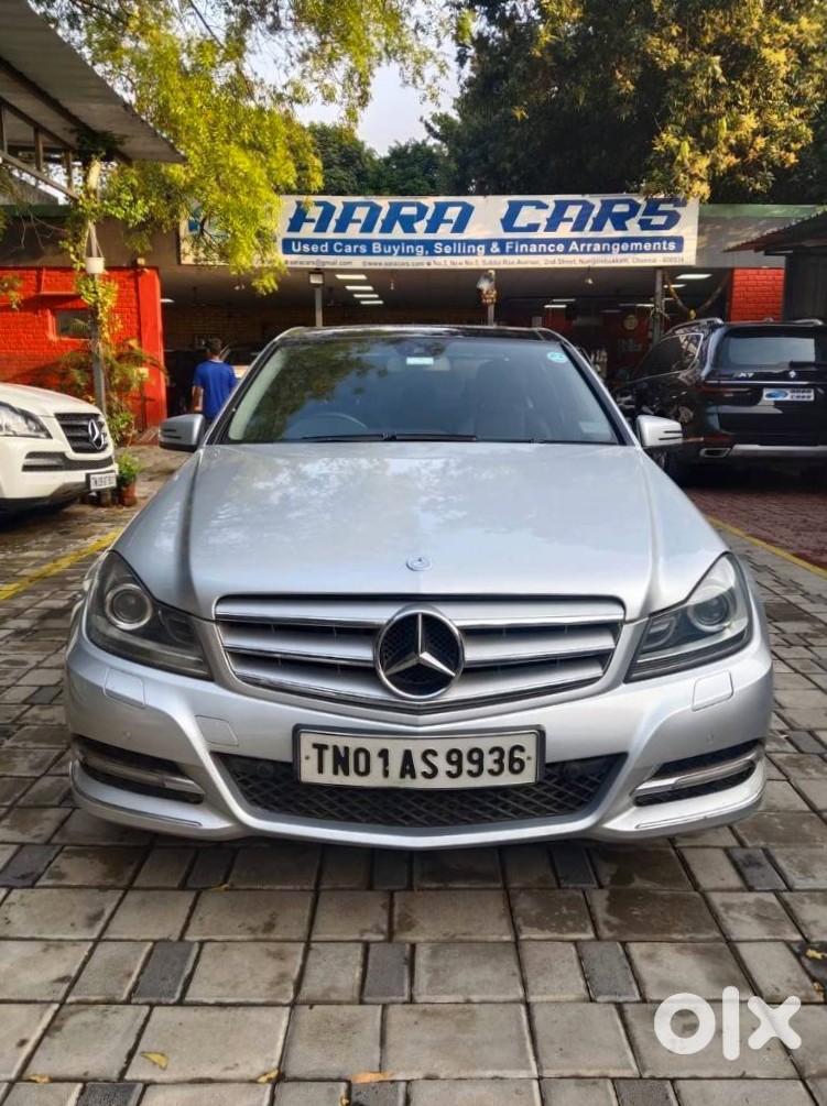Urgent: Mercedes C-class 2012 Petrol Manual
