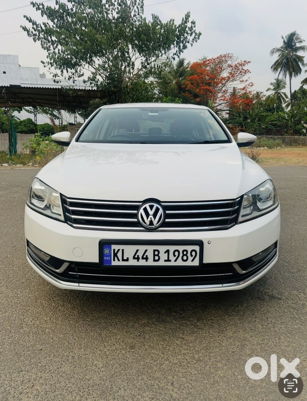 2012 Volkswagen Passat - Manual