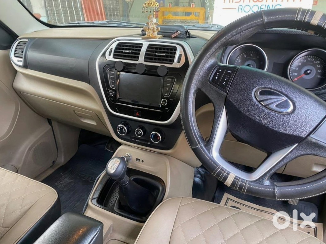 Mahindra Tuv 300 2020 | Family Car