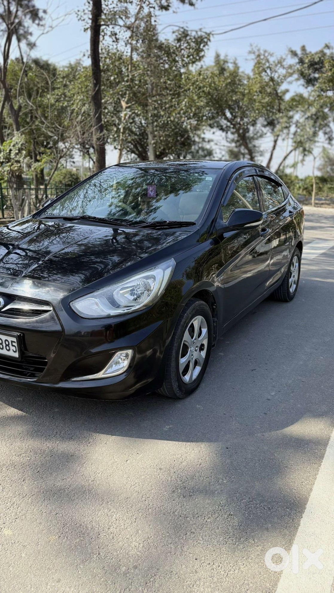 Selling Hyundai Verna 2017