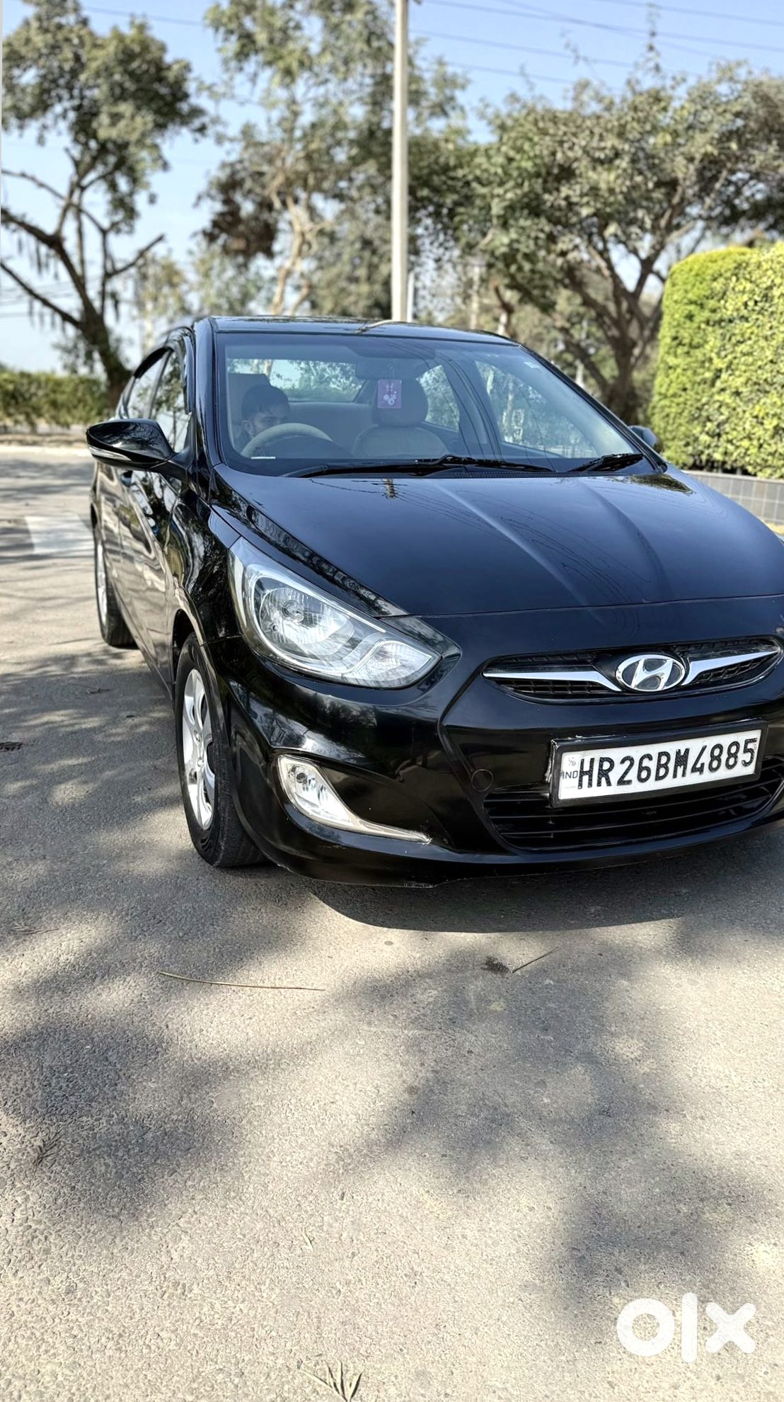 Selling Hyundai Verna 2017