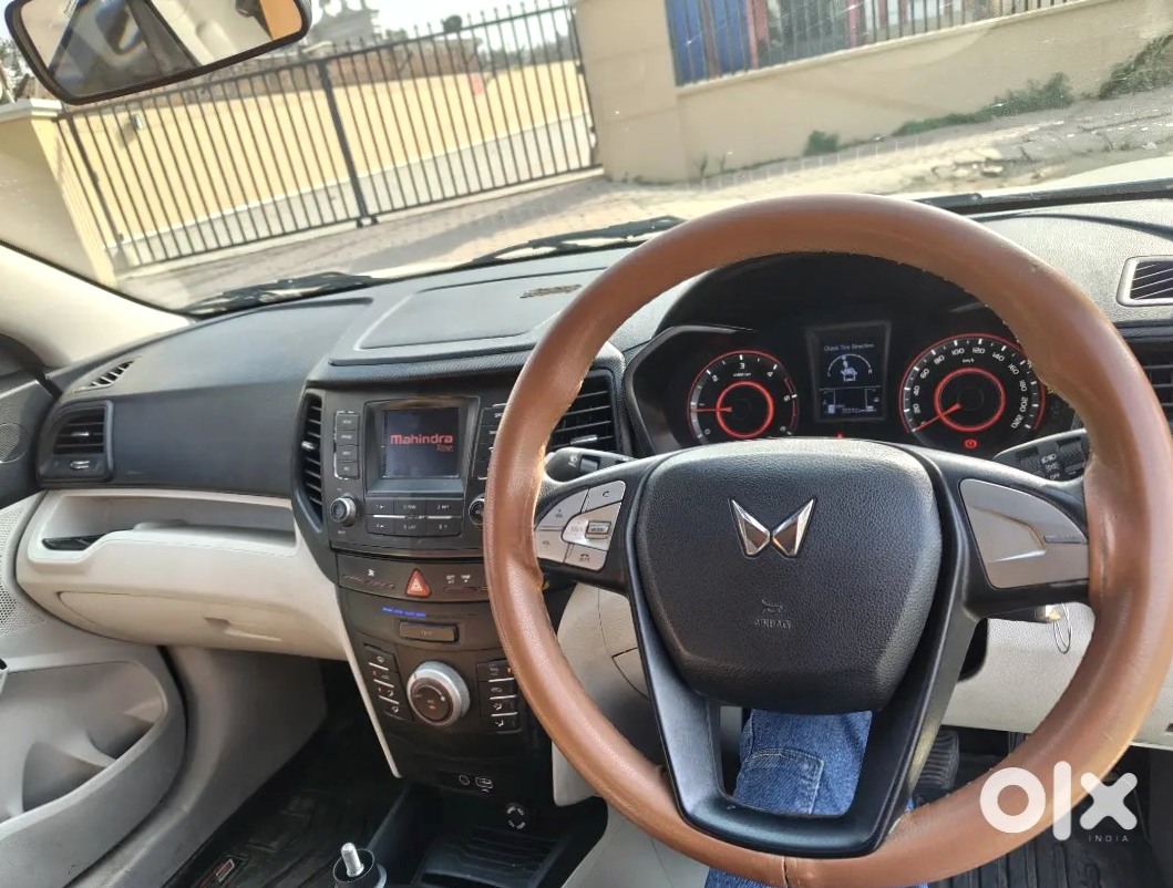 2015 Mahindra Xuv300