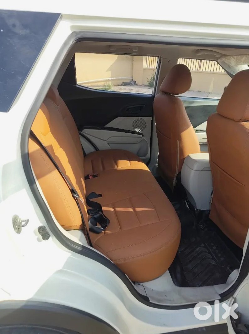 2015 Mahindra Xuv300