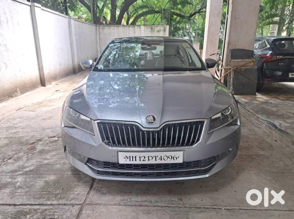Skoda Superb 2023 - Low Mileage