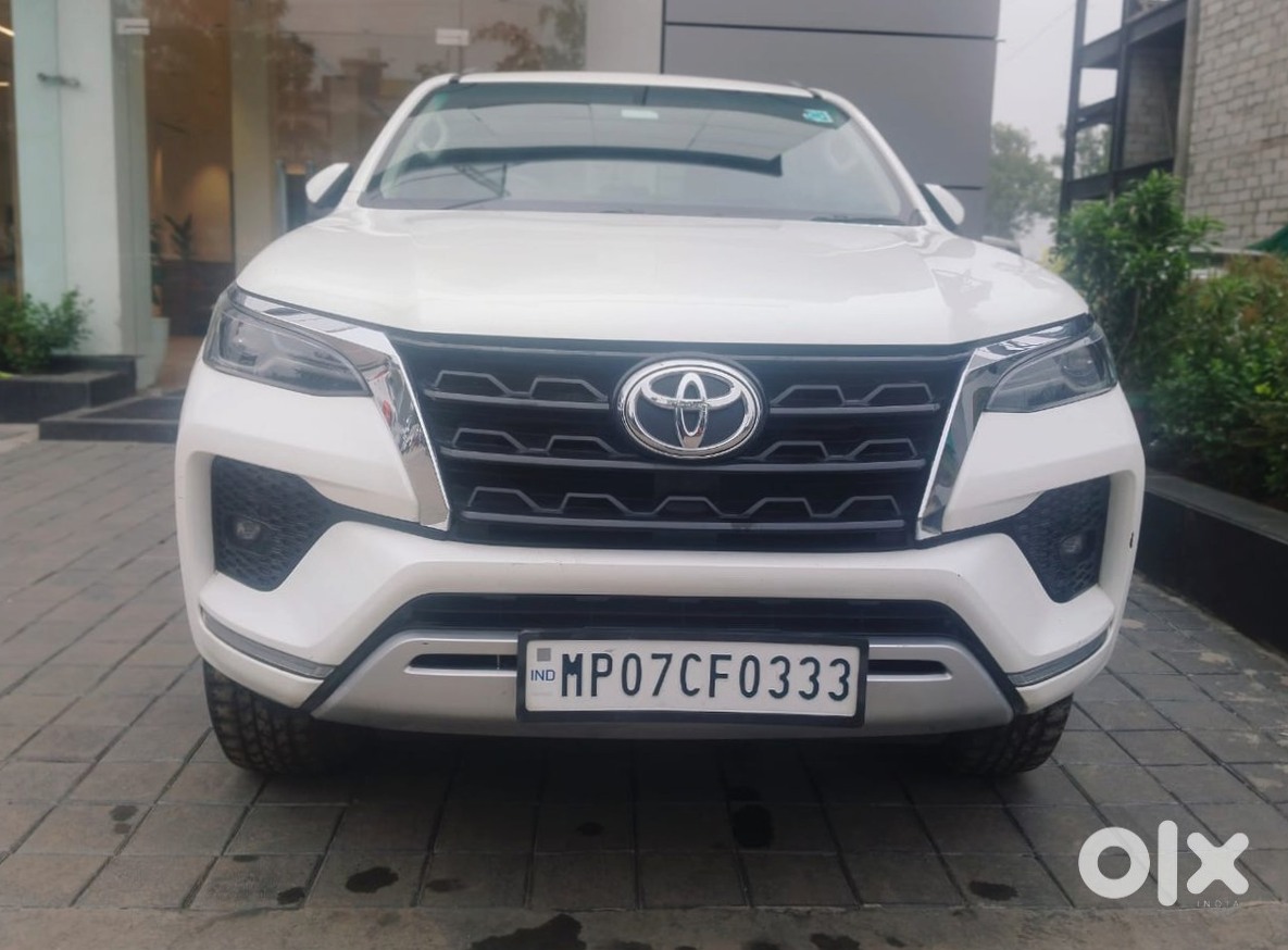 Urgent Sale - 2015 Toyota Fortuner Diesel