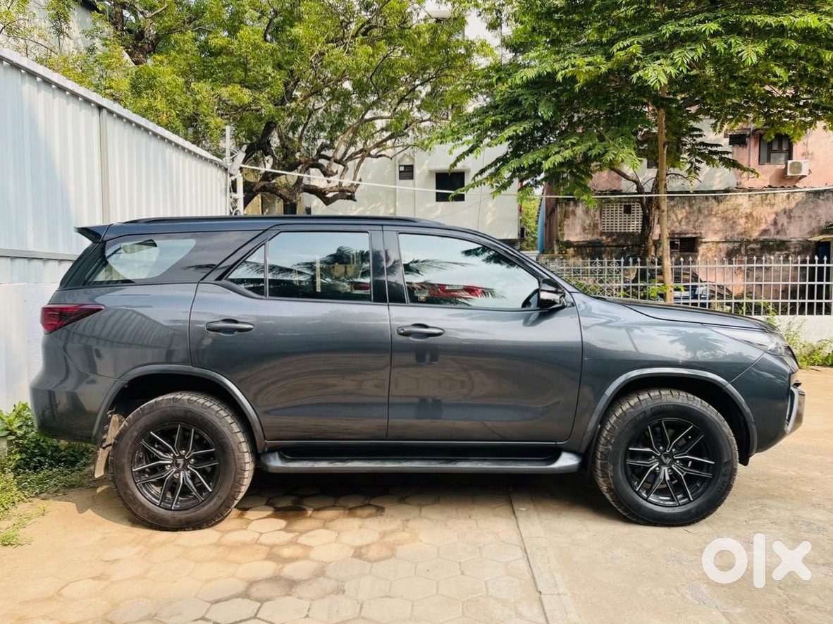 Urgent Sale - 2015 Toyota Fortuner Diesel