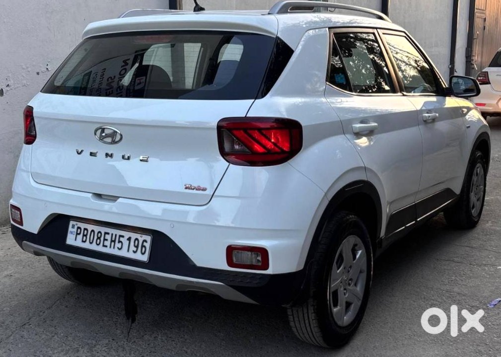 Urgent Need To Sell - 2020 Hyundai Venue