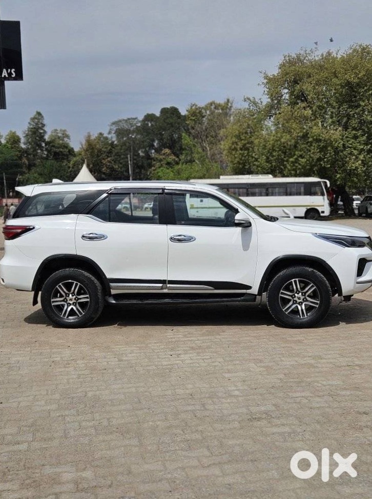 Toyota Fortuner 2024 - Company Maintained