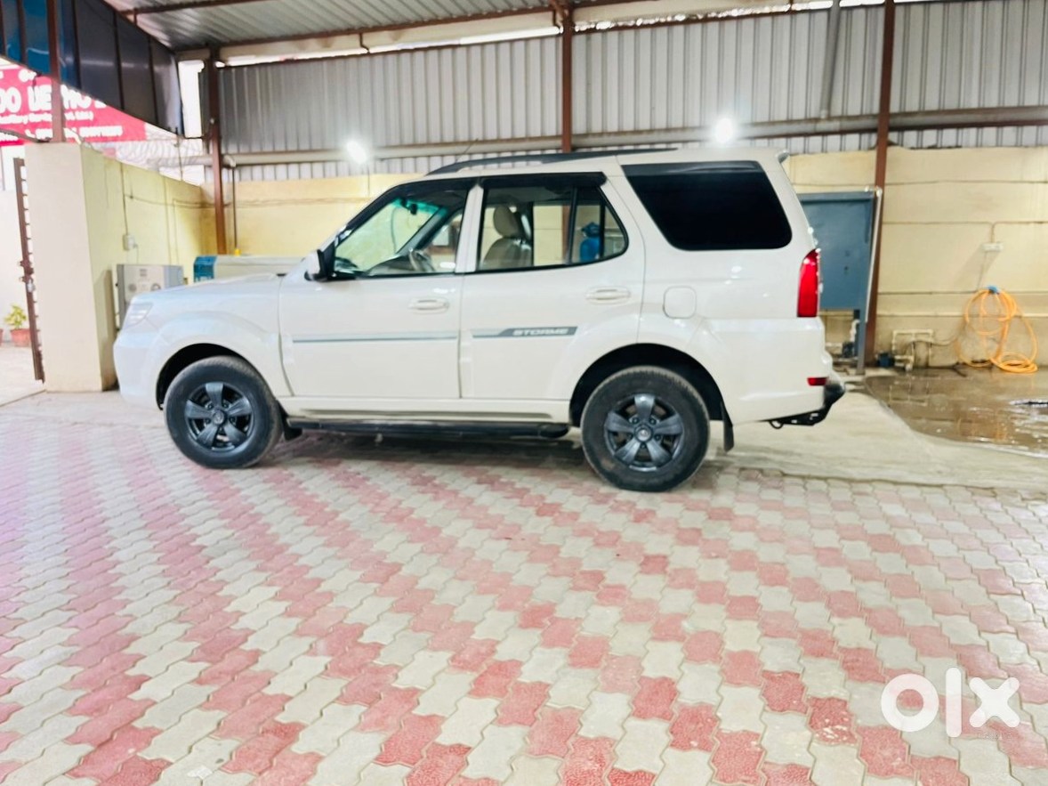 2016 Tata Safari Storme | Diesel Automatic