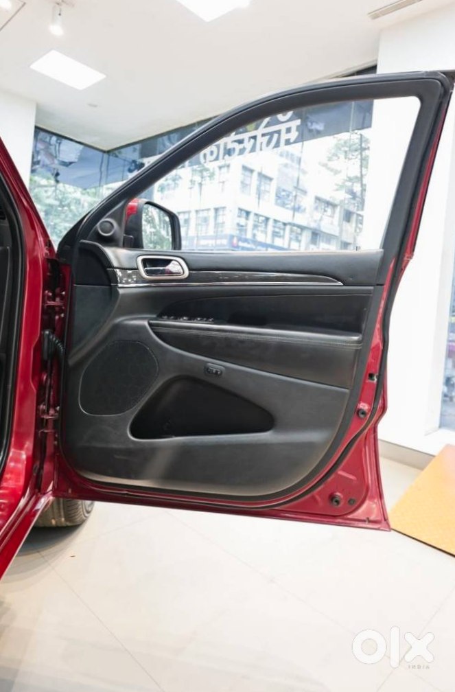 2016 Jeep Grand Cherokee - Diesel Automatic