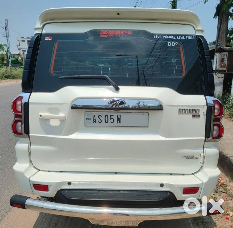 Mahindra Scorpio Classic 2025 Petrol Automatic