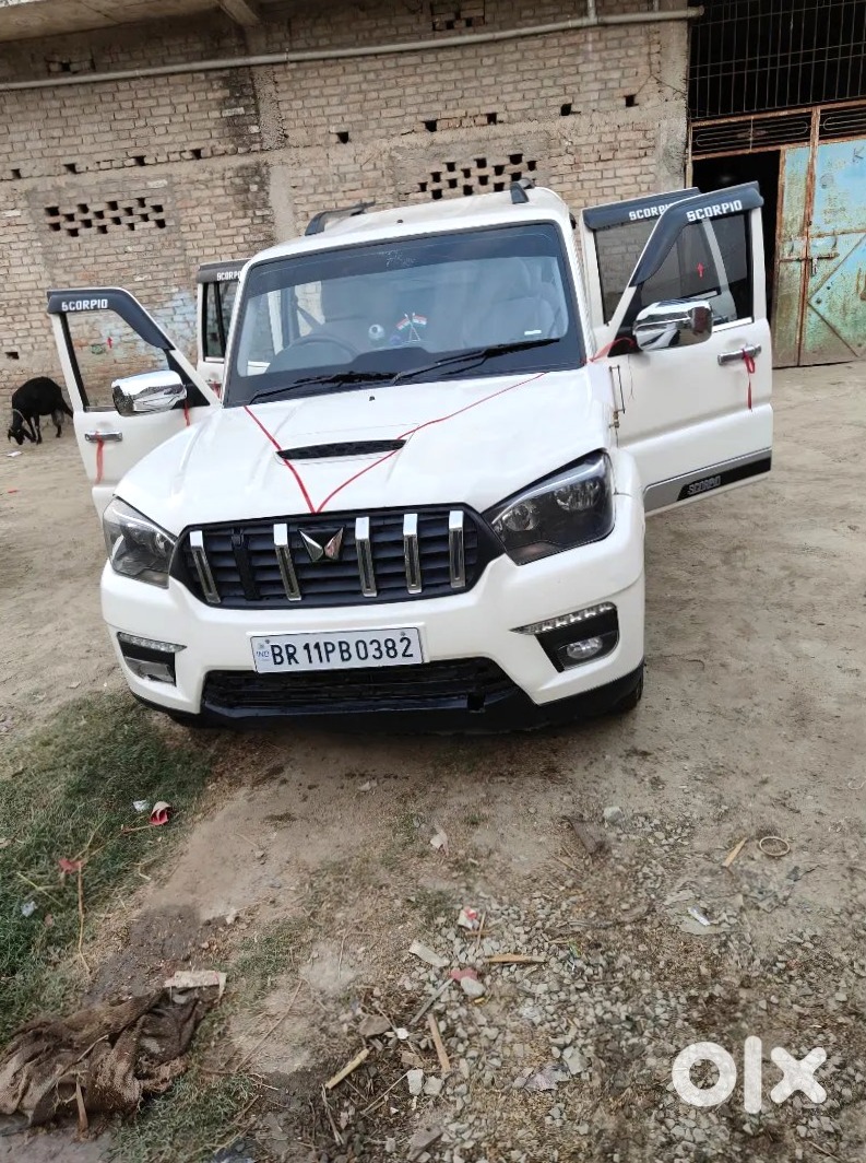 Mahindra Scorpio Classic 2023 Petrol