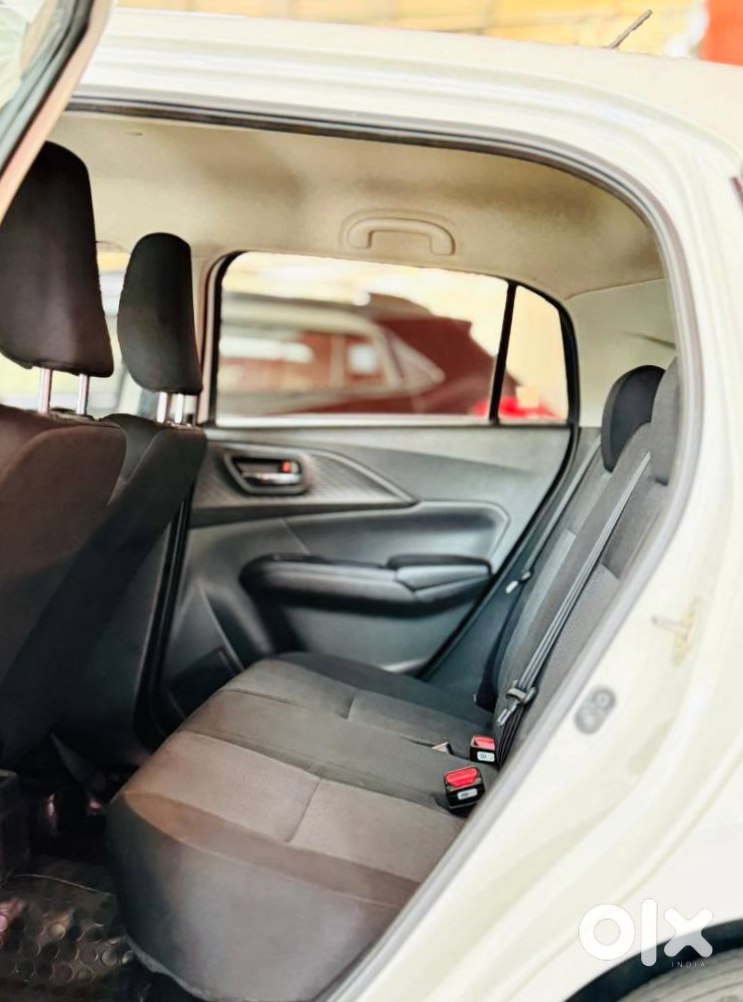 2022 Maruti Suzuki New-gen Swift Petrol