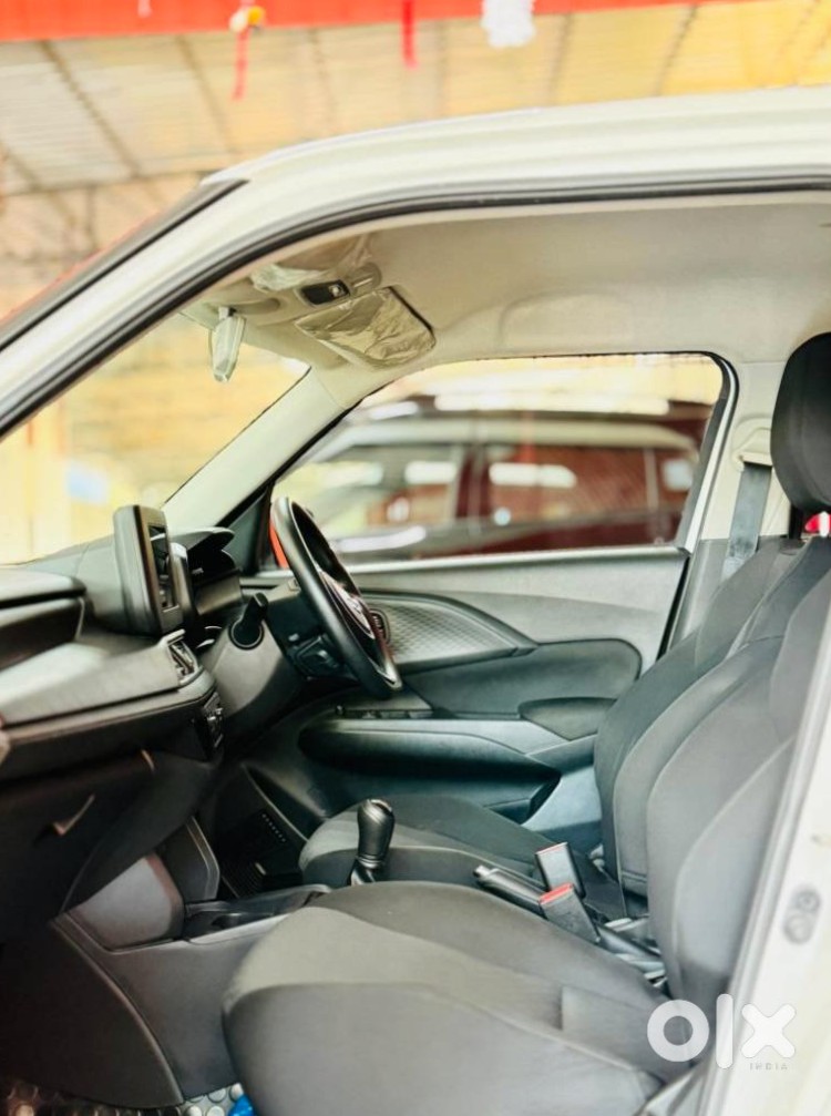 2022 Maruti Suzuki New-gen Swift Petrol