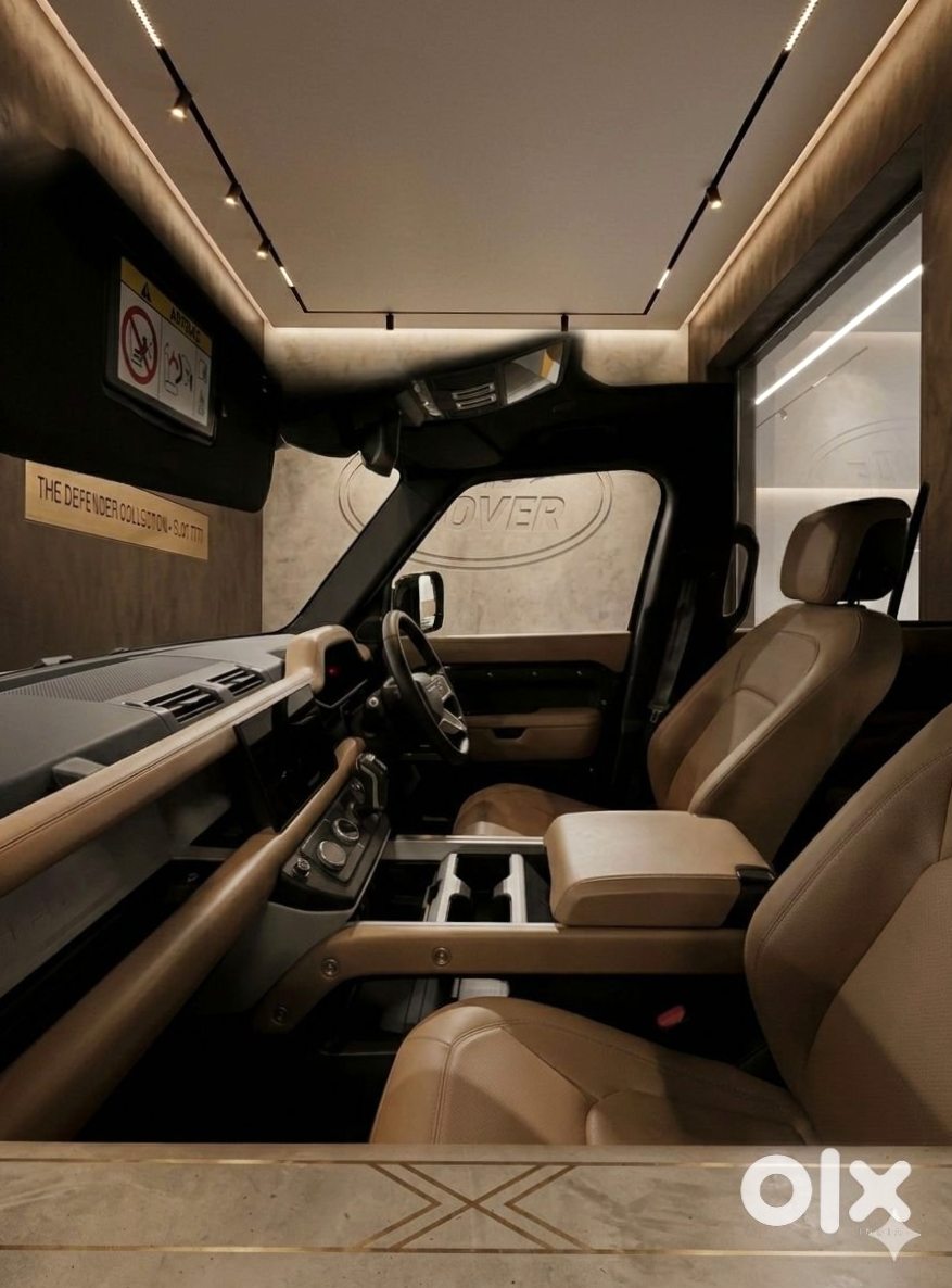 2024 Land Rover Defender Automatic Cng