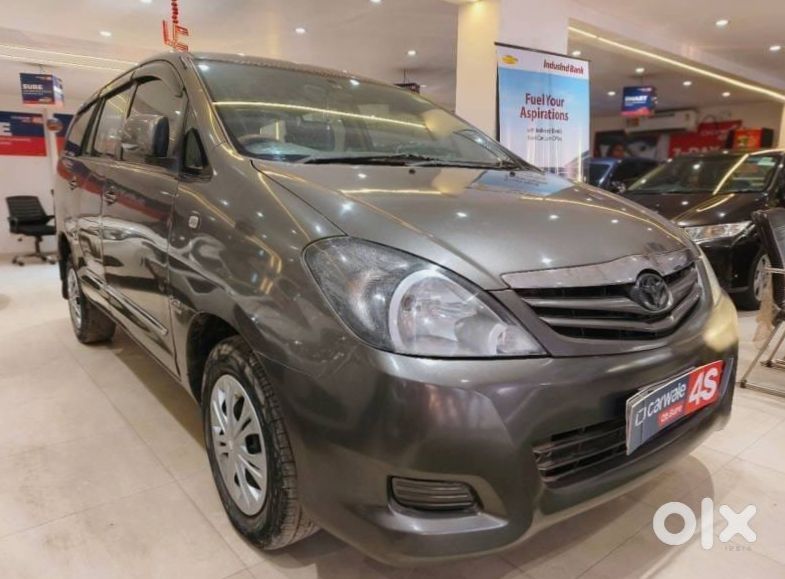 Toyota Innova 2014 - Need Quick Sale, Shifting City
