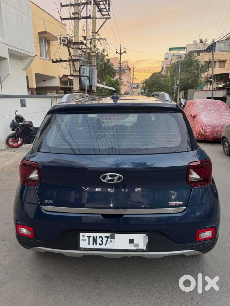 2024 Hyundai Venue - Diesel Manual
