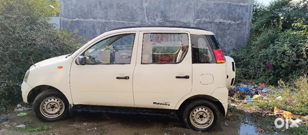 2012 Mahindra Quanto | Office Use Car