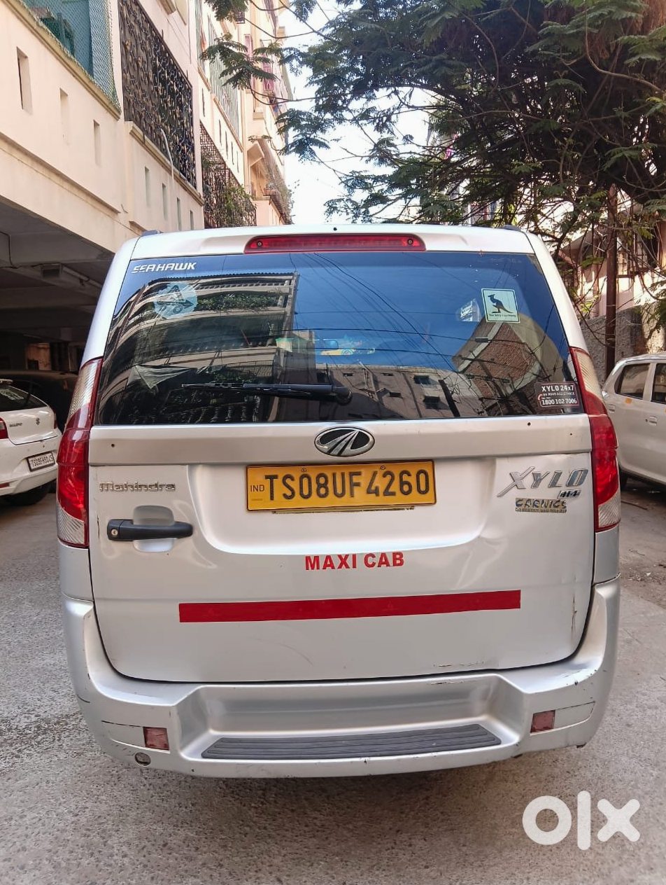 Old Mahindra Xylo 2010