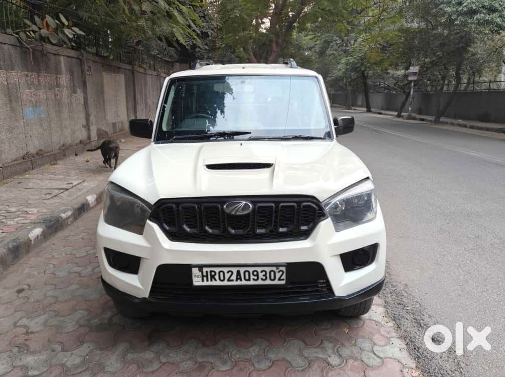 Mahindra Scorpio 2011 Petrol Manual