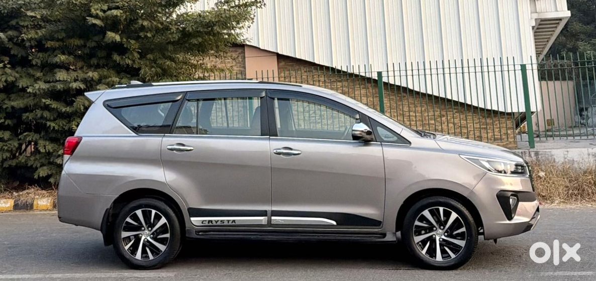 2020 Innova Crysta Petrol Manual