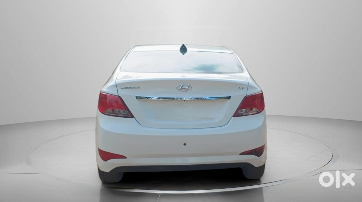 2012 Hyundai Verna - Electric