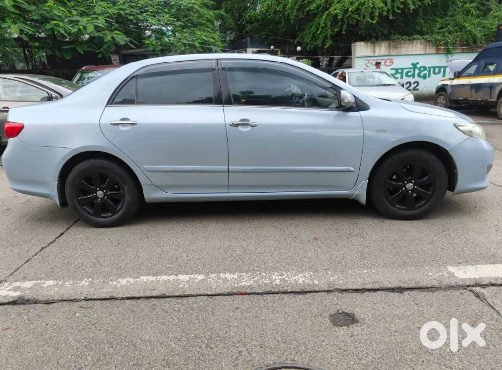 Toyota Corolla Altis - Family Used
