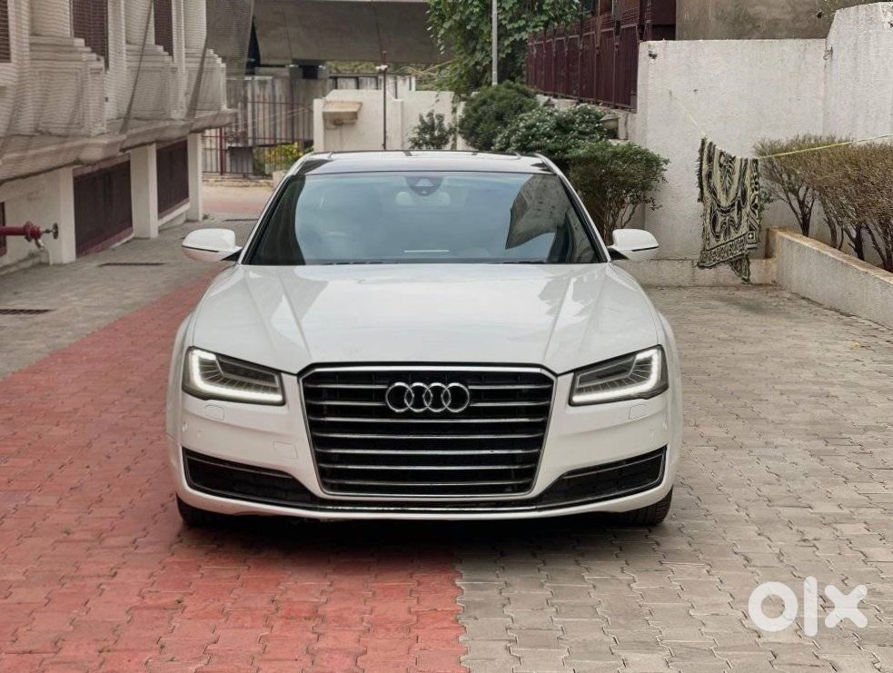 Audi A8 Cng Automatic 2021