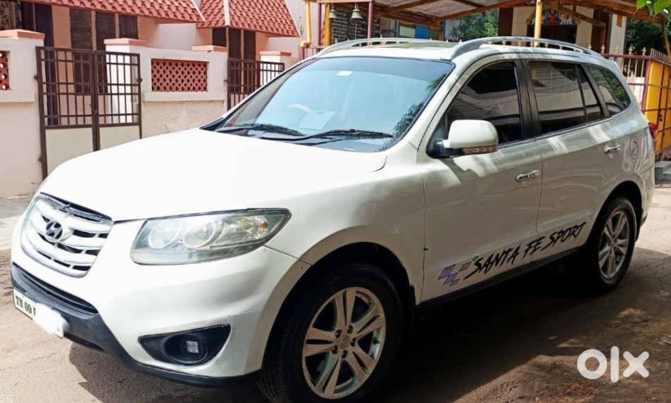 2014 Hyundai Santa Fe - Petrol Manual