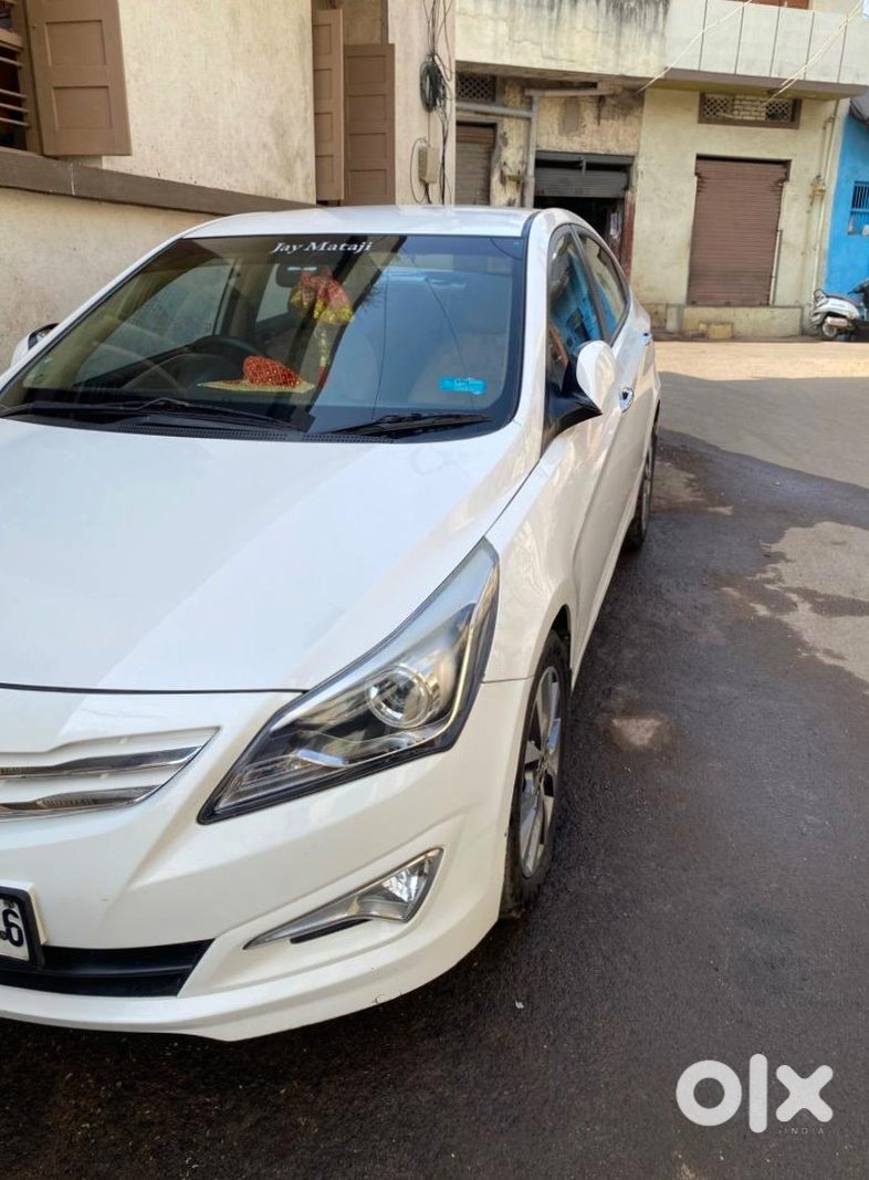 2012 Hyundai Fluidic Verna | ₹548k | 86,165km | Petrol | Automatic