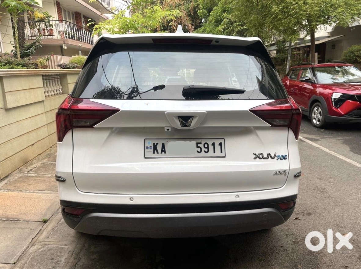 Xuv700 2023 Petrol Manual Single Owner