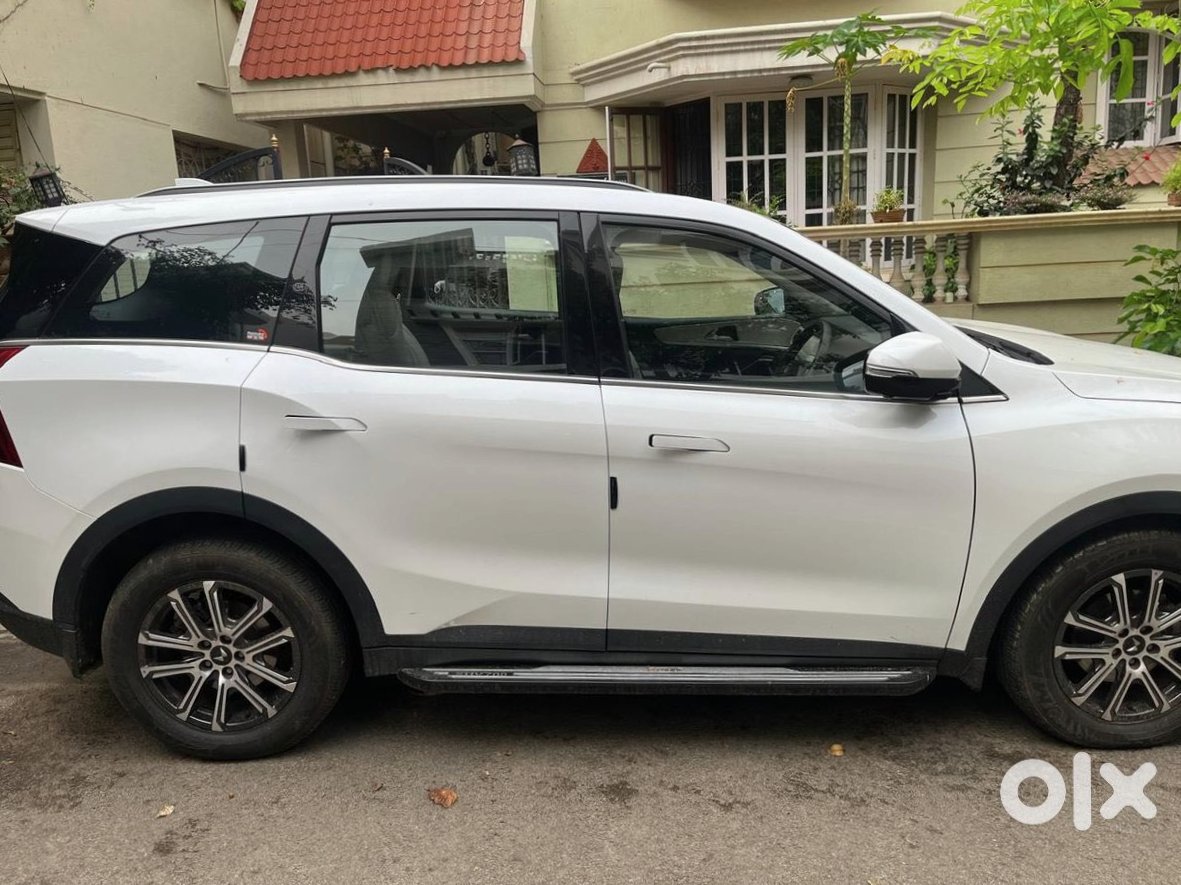 Xuv700 2023 Petrol Manual Single Owner