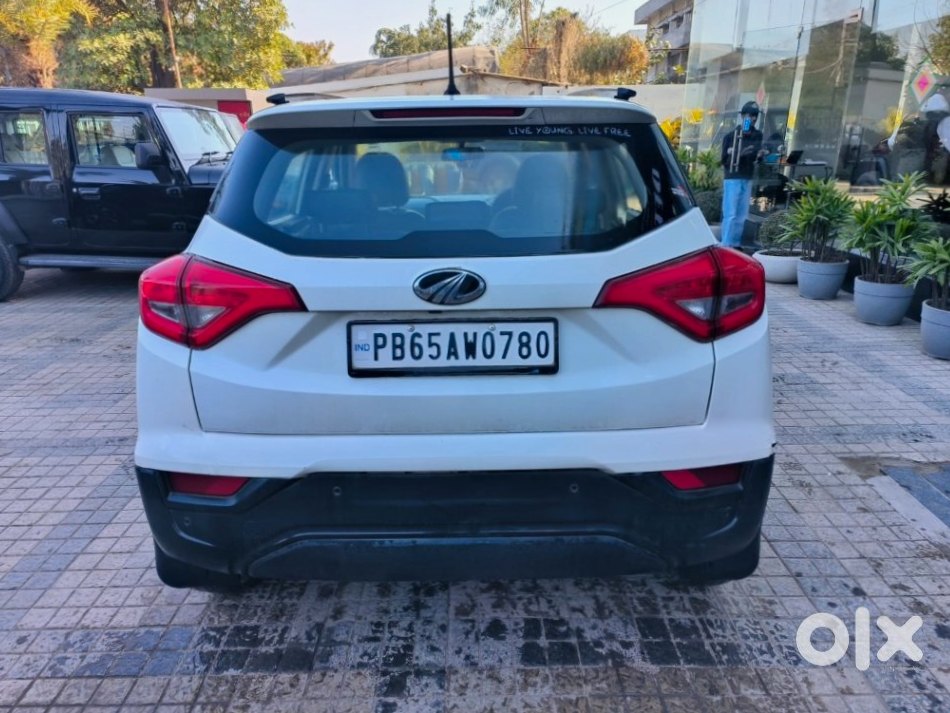 Mahindra Xuv300 Diesel 2014 | Company Lease