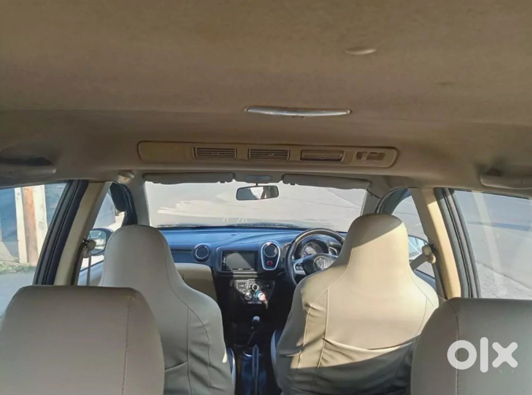 Mobilio 2016 Diesel Family Car