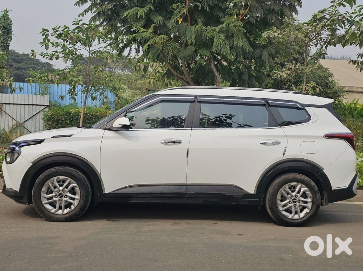 2021 Kia Carens Cng Automatic - Hitech City