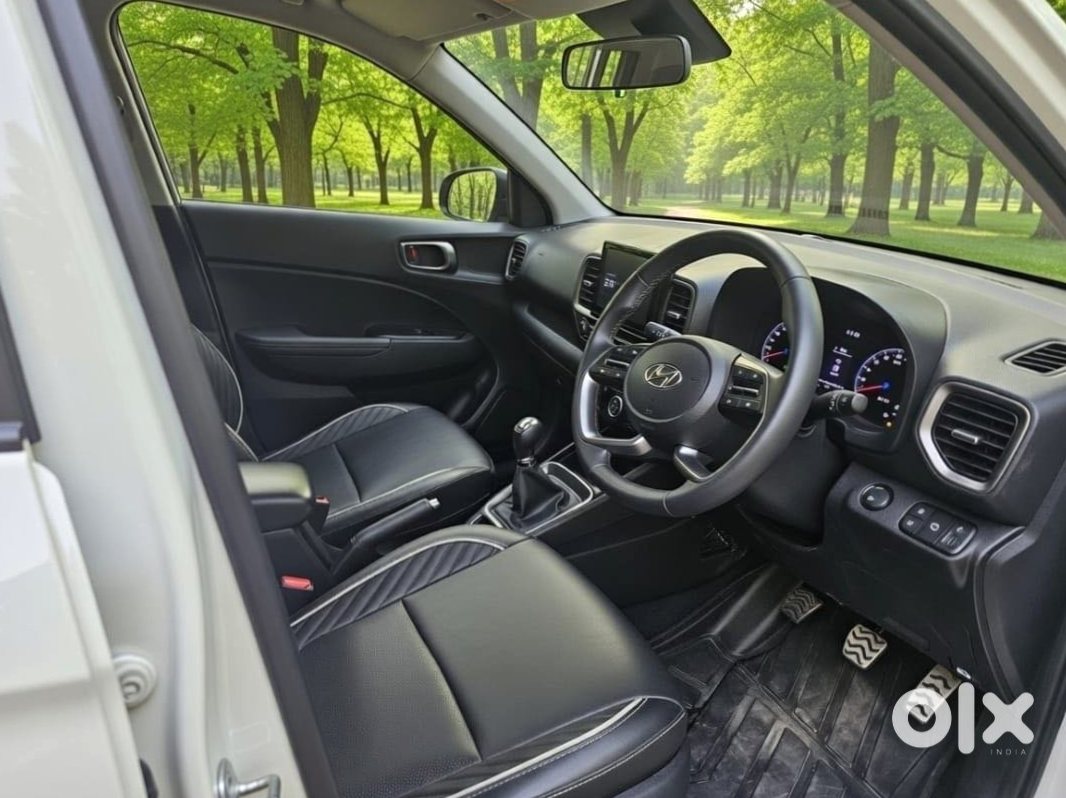 Hyundai Venue 2023 Petrol Manual