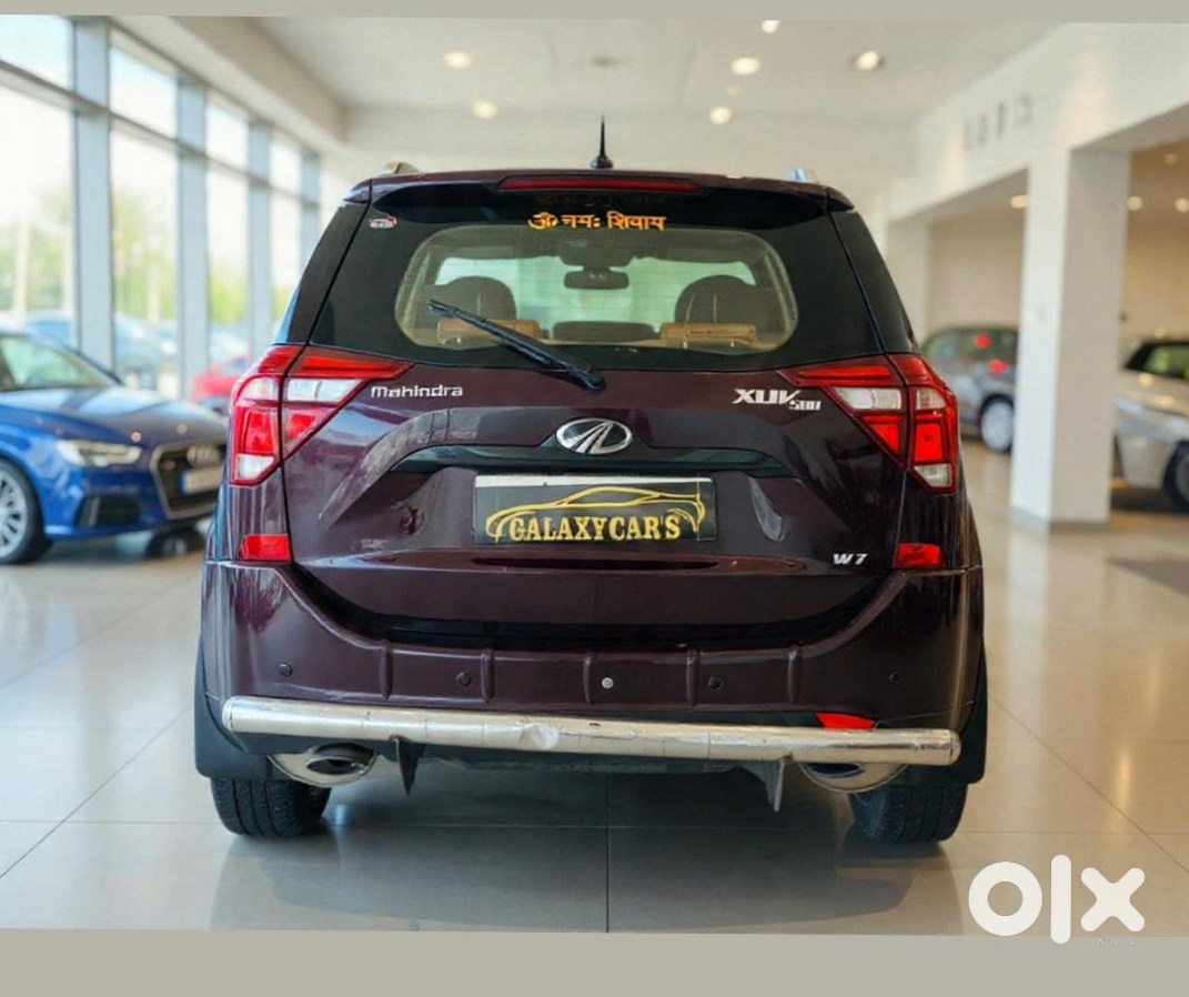 2017 Mahindra Xuv500 - Petrol Automatic