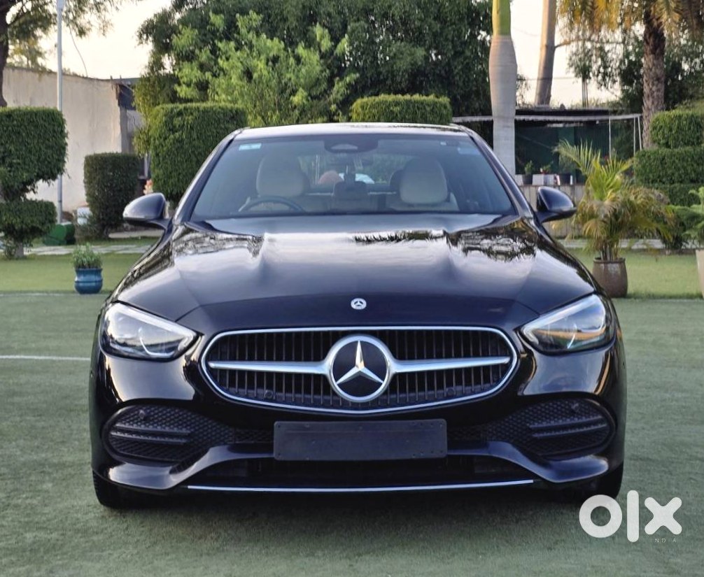 Mercedes C-class 2023 - Pristine