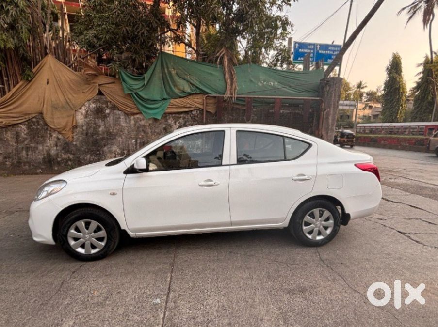 2015 Nissan Sunny Petrol