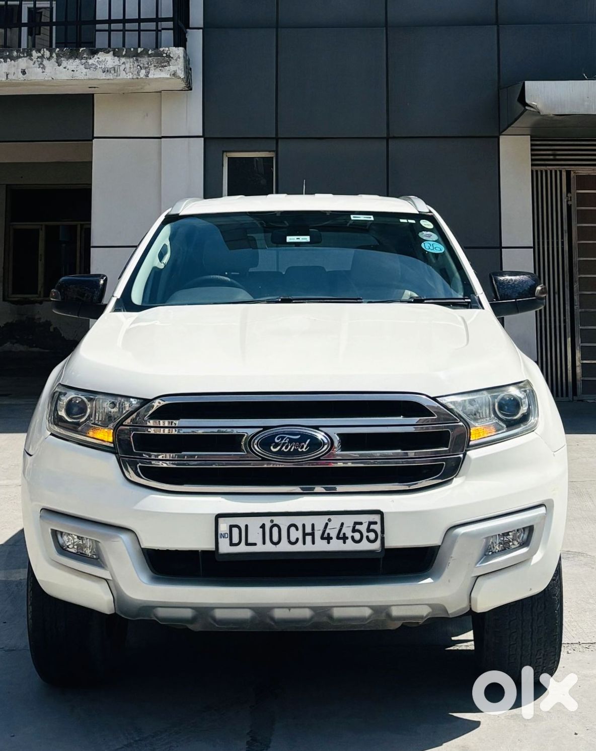 2018 Ford Endeavour | Petrol Manual | Well Maintained