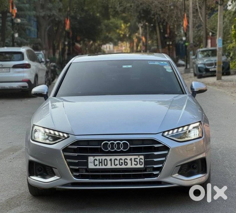 Audi A4 2017 - Luxury Sedan