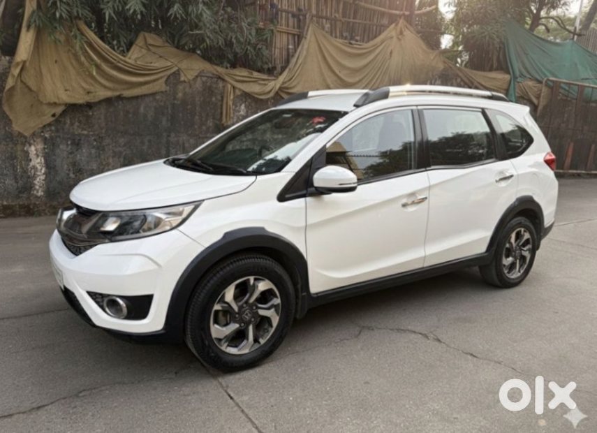 2016 Honda Br-v | Automatic Petrol | Hitech City
