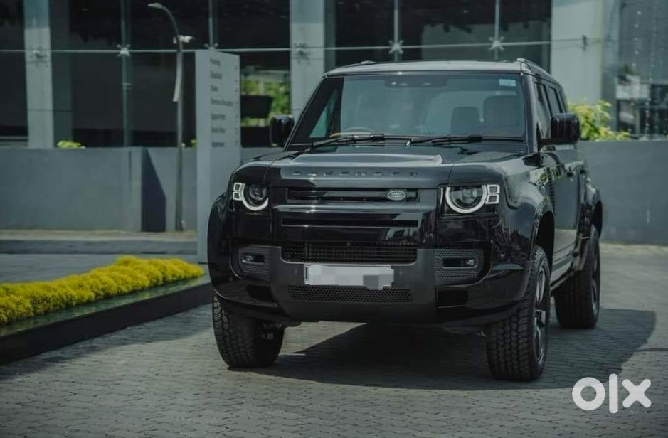 Land Rover Defender 2025 - Premium Suv