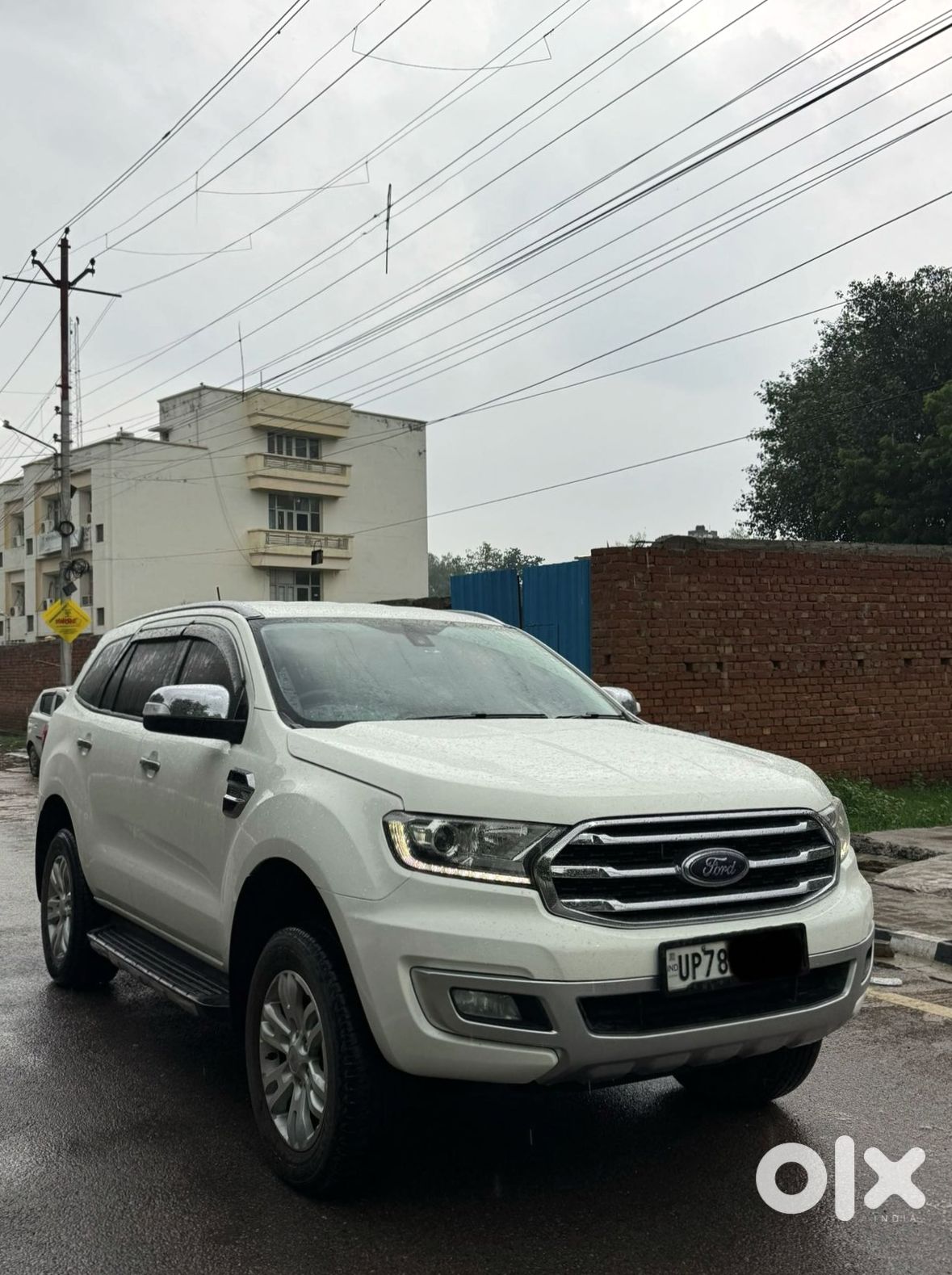 Ford Endeavour 2013 Diesel